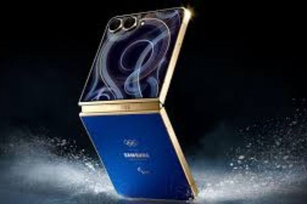 Samsung வெளியிட்ட Galaxy Z Flip7 Olympic Edition மொபைல்