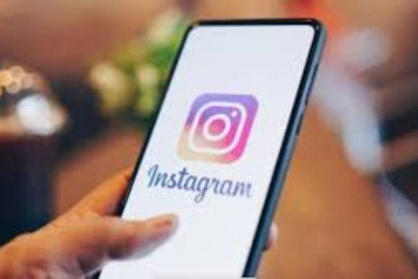 இனி இன்ஸ்டாகிராமில் நீங்கள் பேசுவதை மெட்டா படிக்கும் - நீக்கப்படும் E2EE அம்சம்