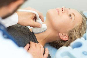 தைராய்டு புற்றுநோயின் ஆரம்ப அறிகுறிகள் பற்றி  தெரியுமா?