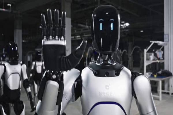  துறவிகளை மாற்றிய ரோபோ - ஆன்மீக ஆலோசனை தரும் செயற்கை நுண்ணறிவு