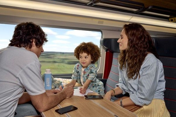 TGV ரயில்களில் “No Kids” சர்ச்சை: SNCF தலைவர் அதிர்ச்சி!!