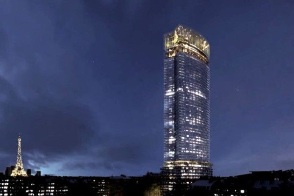 பரிஸில் ஒரே நேரத்தில் பல வெடிகுண்டு அச்சுறுத்தல்கள்!!