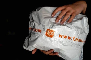 Shein, Temu… சிறிய பார்சல்களுக்கு விதிக்கப்பட்ட புதிய வரி அமுலுக்கு வருகிறது!!