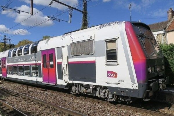 11 மாதங்களுக்குப் பின் மீண்டும் செயல்படும் GARE D'ISSY  தொடருந்து  நிலையம் ..