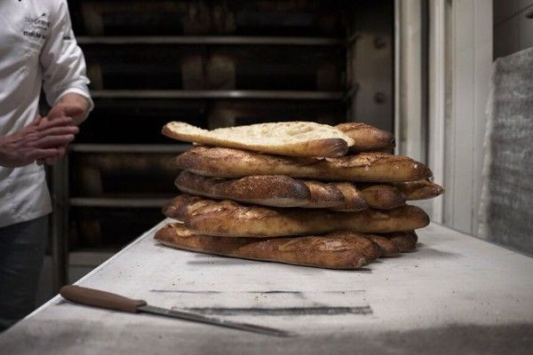 மே 1 வெதுப்பகம் மற்றும் பூக்கடை தொழிலாளர்களுக்கு வேலை செய்ய அனுமதி!!