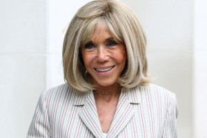 "நான் உலகத்தின் இருண்ட பக்கத்தையும், முட்டாள்தனத்தையும், கொடூரத்தையும் பார்த்தேன்" : பிரிஜித் மக்ரோன்!!