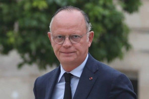 Édouard Philippe மீது பொது நிதி மோசடி விசாரணை!!