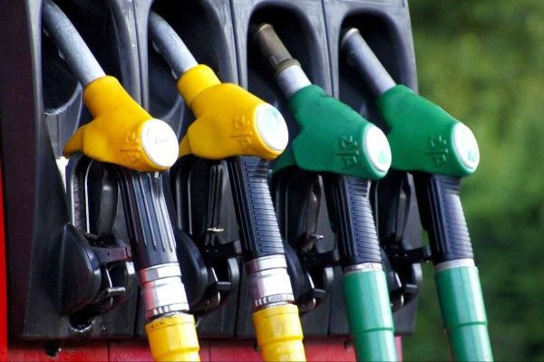 டீசல் விலை குறைந்துள்ளது: எரிபொருள் நிலையங்களில் சிறப்பு சலுகைகள்!!