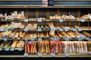 பிரபல சுப்பர்மார்கெட் எடுத்த அதிரடி முடிவு!!