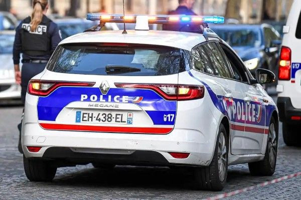 அடுத்தடுத்து இரண்டு அதிர்ச்சி தாக்குதல்கள்! - இருவர் மருத்துவமனையில்!!