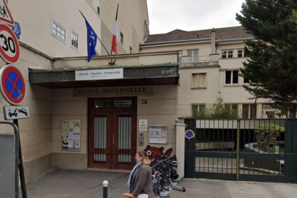 ஒன்பது ஆசிரியர்கள் பணிநீக்கம்! - காரணம் என்ன..??!!