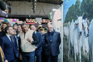 மாடுகள் அற்ற விவசாயக்கண்காட்சி! - ஜனாதிபதி மக்ரோன் ஆரம்பித்து வைத்தார்!!