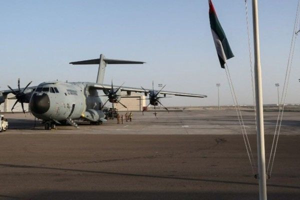 பிரெஞ்சு தளத்தில் அமெரிக்க இராணுவத்தினர்! - பிரான்ஸ் ஒப்புதல்!!