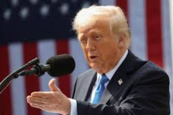 உக்ரைன் - ரஷ்யா இடையே ஒரு வார கால போர் நிறுத்தத்தை டிரம்ப் அறிவிப்பு