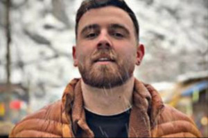  ஈரானில் தூக்கு தண்டனை விதிக்கப்பட்ட இளைஞர்  விடுதலை