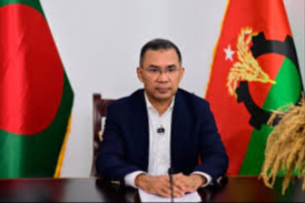  பங்களாதேஷில் புதிய பிரதமராக தாரிக் ரகுமான் பதவியேற்பு 