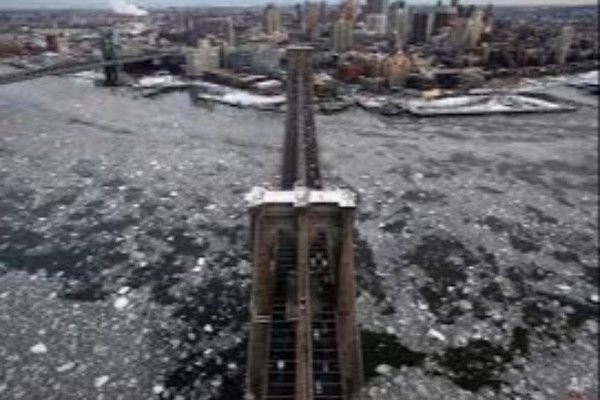  நியூயார்க்கில் அவசரநிலை பிரகடனம் - விமான சேவைகள் ரத்து