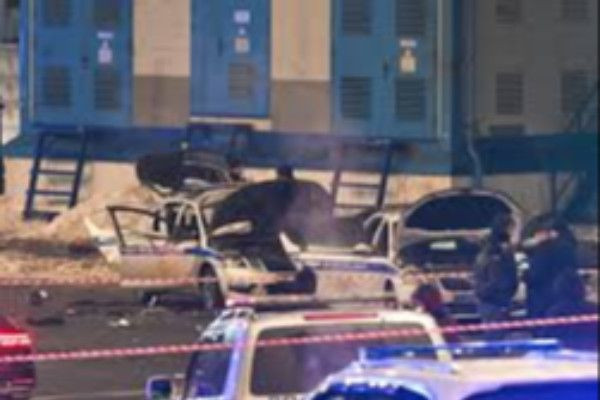  மொஸ்கோவில் பொலிஸார் வாகனம் அருகே வெடிகுண்டு தாக்குதல்