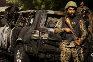 பாகிஸ்தான் அதிரடி துப்பாக்கிச் சூடு தாக்குதல்  - 34 பயங்கரவாதிகள் உயிரிழப்பு