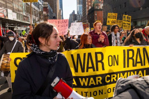 ஈரான் மீதான தாக்குதல் - அமெரிக்காவில் பல இடங்களில் ஆர்ப்பாட்டங்கள்