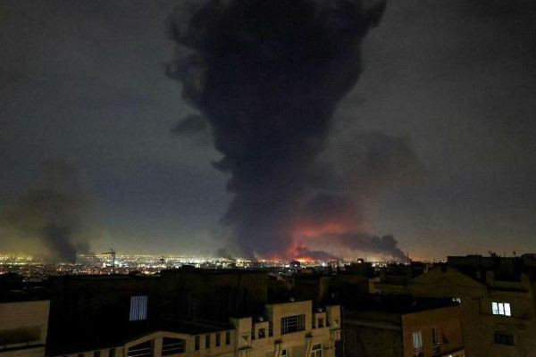  ஈரான் விமான நிலையம் மீது தாக்குதல்