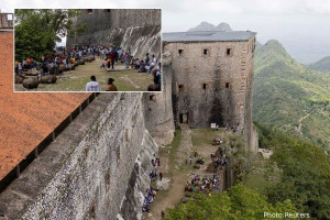 ஹைட்டி வரலாற்று கோட்டையில் கூட்டநெரிசல்- 30 பேர் வரை உயிரிழப்பு