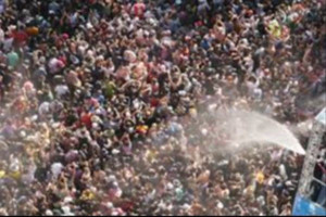 தாய்லாந்தில் சோங்க்ரான் பண்டிகை - 191க்கு மேற்பட்டோர் பலி