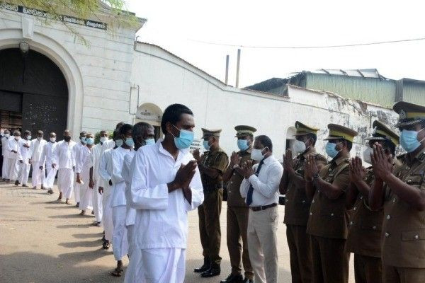இலங்கையில் 49 கைதிகளுக்கு ஜனாதிபதி பொது மன்னிப்பு