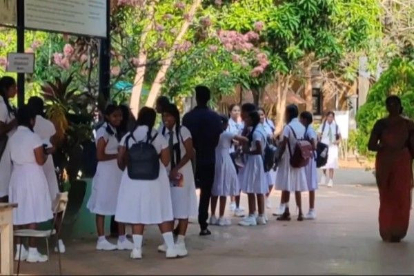 இலங்கையில் பாடசாலை விடுமுறை தொடர்பில் வெளியான அறிவிப்பு