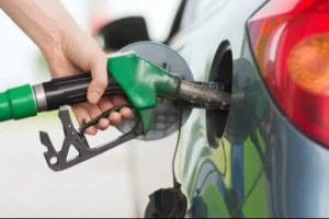 இலங்கையில் அதிகரித்த எரிபொருள் விலை