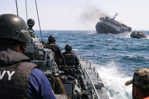 இலங்கையின் காலி துறைமுகத்திற்கு அருகில் ஈரானிய கப்பல் விபத்து - 35 பேர் மீட்பு