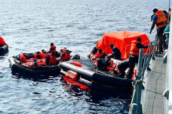 ஈரான் கப்பலில் மீட்கப்பட்டவர்களுக்கு இலவச விசா வழங்கும் இலங்கை