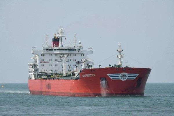 இலங்கைக்கு வந்தடைந்த எரிபொருள் கப்பல்