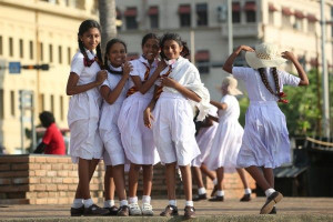 இலங்கையில நாளை மீண்டும் ஆரம்பமாகும் பாடசாலைகள்