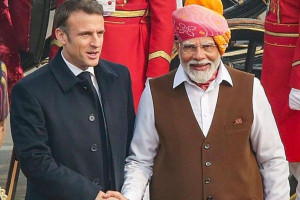 இந்தியா வருகிறார் பிரான்ஸ் அதிபர்; மும்பையில் பிரதமர் மோடியை சந்திக்க ஏற்பாடு