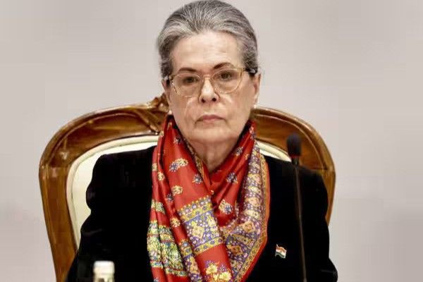 சோனியா காந்தி தலைமையில் காங்கிரஸ் ஆலோசனை கூட்டம்