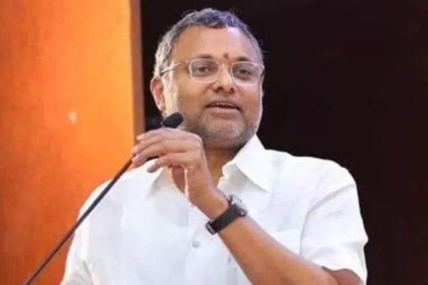 கமேனிக்கு எதிரான விமர்சனம்; கார்த்திக்கு எதிராக போராட்டம்