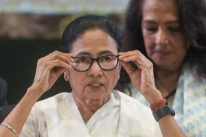 ஜனாதிபதி நிகழ்ச்சி புள்ளி விவரத்துடன் பதிலளித்த மம்தா பானர்ஜி