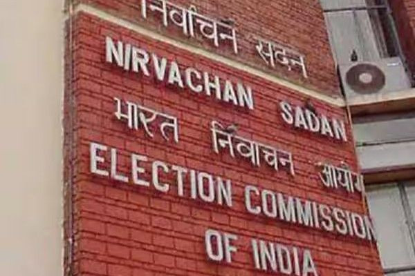 தலைமைச் செயலாளர் மாற்றம்; டில்லியில் நடந்தது என்ன?