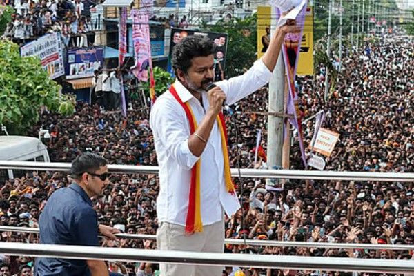 திசைதிருப்பும் முதலீட்டுக் கழகம்; திமுக மீது விஜய் விமர்சனம்
