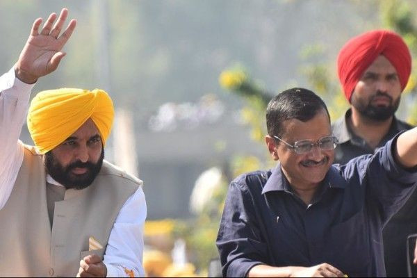 பஞ்சாப்பில் கவிழ்கிறது ஆம்ஆத்மி அரசு?