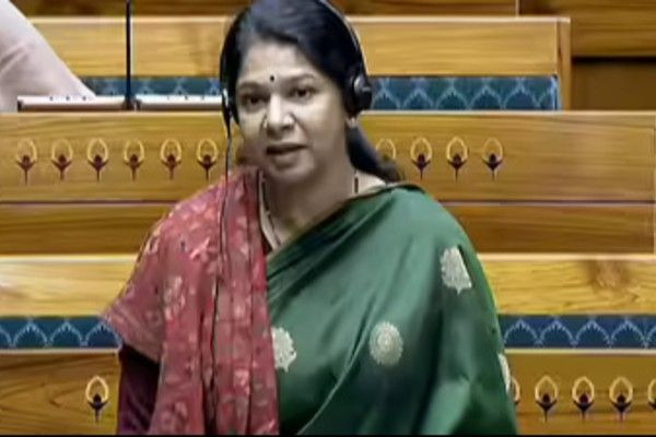 காங். கூட்டணி முறிந்தது; லோக்சபாவில் இருக்கையை மாற்றி தாருங்கள்; சபாநாயகருக்கு திமுக கடிதம்