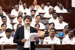 நம்பிக்கை ஓட்டெடுப்பில் விஜய் அரசு வெற்றி