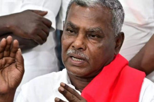 அதிமுகவினரை தவெகவில் சேர்ப்பது ஏற்புடையது அல்ல: மார்க்சிஸ்ட்