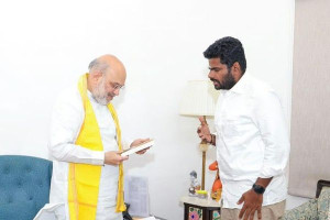 டெல்லியில் அண்ணாமலை... நயினார் நாகேந்திரனுக்கு அழைப்பு விடுத்த பாஜக தலைமை