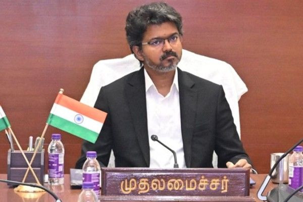 முதல்வர் விஜய் ஜூன்10ல் டில்லி பயணம்; அமைச்சர்களையும் அழைத்துச் செல்ல முடிவு