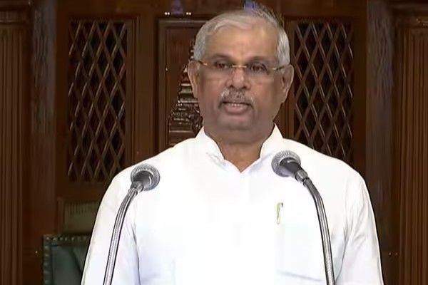 உரையின் தொடக்கம், இறுதி என 2 முறை தேசிய கீதம் பாடியது சரித்திர நிகழ்வு: கவர்னர்