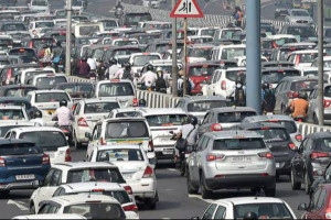 மின்சார ஆட்டோக்கள், டூவீலர்கள் மட்டும் பதிவு: டில்லி அரசு முடிவு