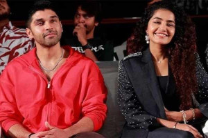 துருவ் விக்ரமுடன் அனுபமா பரமேஸ்வரன் காதலா?