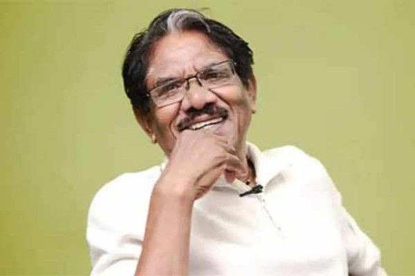 சொந்த மண்ணில் பாரதிராஜாவின் உடல் நல்லடக்கம்!